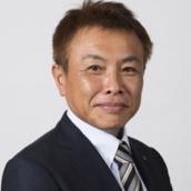 たつ