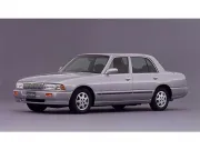 クルー