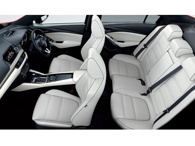 アテンザ 16年08月モデル の自動車カタログ 中古車情報 中古車検索なら 車選びドットコム 車選び Com