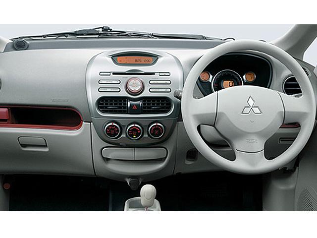 I アイ 06年10月モデル の自動車カタログ 中古車情報 中古車検索なら 車選びドットコム 車選び Com