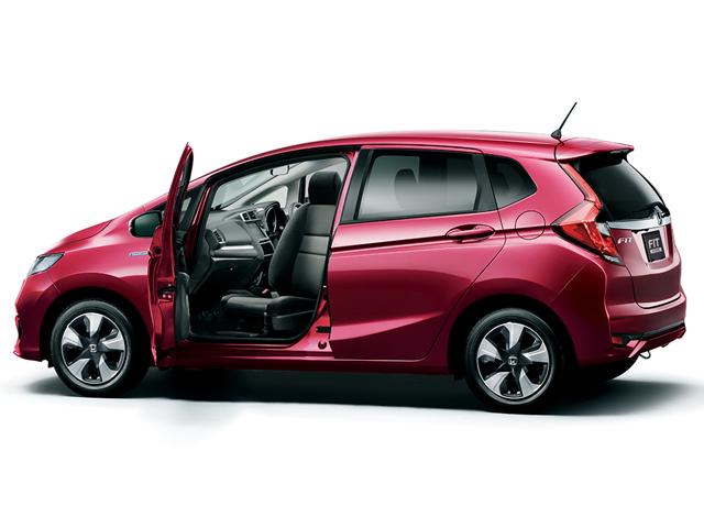 フィットハイブリッド 19年10月モデル の自動車カタログ 中古車情報 中古車検索なら 車選びドットコム 車選び Com