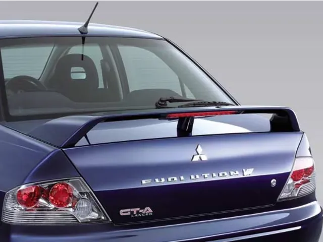 三菱 ランサーエボリューション 2001年2月モデル