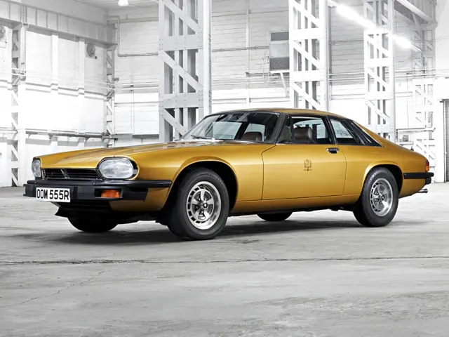 XJ-Sクーペ（ジャガー）の歴代モデル・グレード別カタログ | 中古車