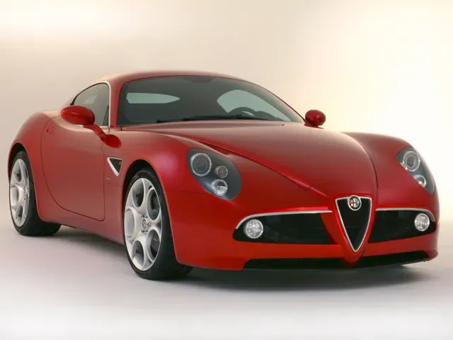 アルファロメオ 8C 2007年4月モデル