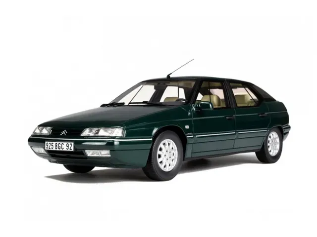 1/24 シトロエン XM 1989 (ダークレッド) 000000002538_pay6zAi.jpg