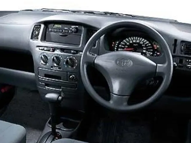 トヨタ プロボックスバン 2002年7月モデル