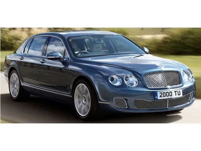 1/43 ベントレー コンチネンタル フライング スパー 2005 ホワイト 1/43 ベントレー Continental Flying Spur 2005