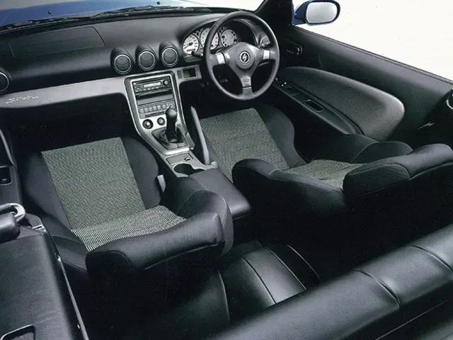日産 シルビアヴァリエッタ 2000年7月モデル