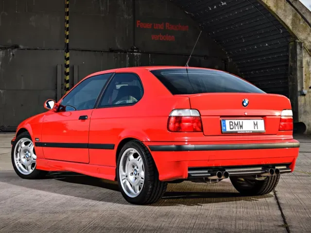 BMW 3シリーズハッチバック 1995年2月モデル