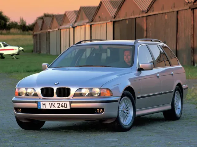 BMW 5シリーズツーリング 1997年7月モデル