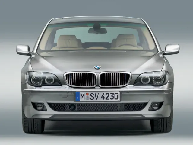 BMW 7シリーズ 2001年10月モデル