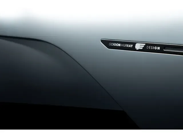 ランドローバー レンジローバーヴェラール 2017年3月モデル