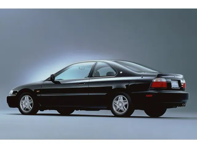 アコードクーペ（ホンダ）1994年3月〜1997年8月販売終了モデルの新車 ...