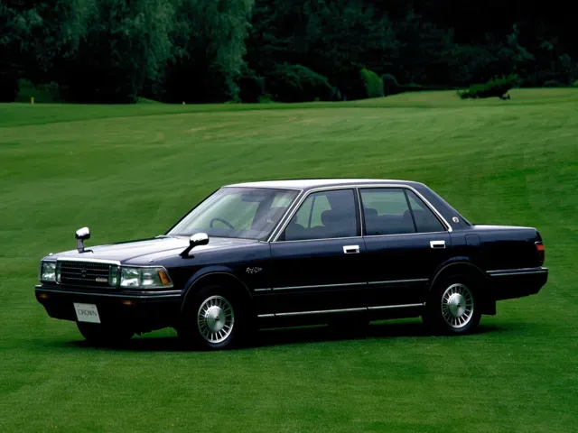 クラウンセダン（トヨタ）1987年9月〜1995年11月販売終了モデルの新車
