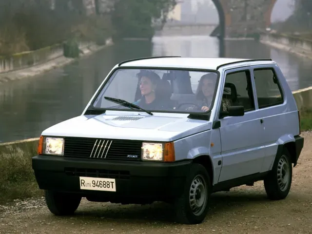 フィアット パンダ 1994年9月モデル 4X4 4WD
