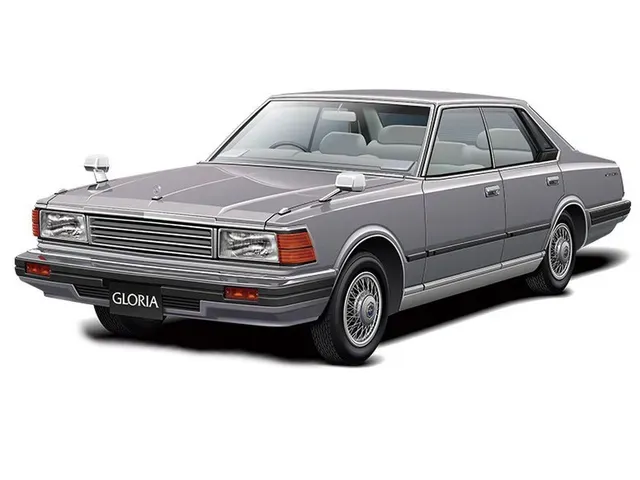 グロリアセダン（日産）1991年6月〜2002年8月販売終了モデルの