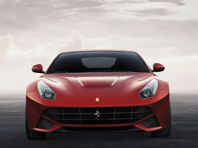 F12ベルリネッタ（フェラーリ）の歴代モデル・グレード別カタログ