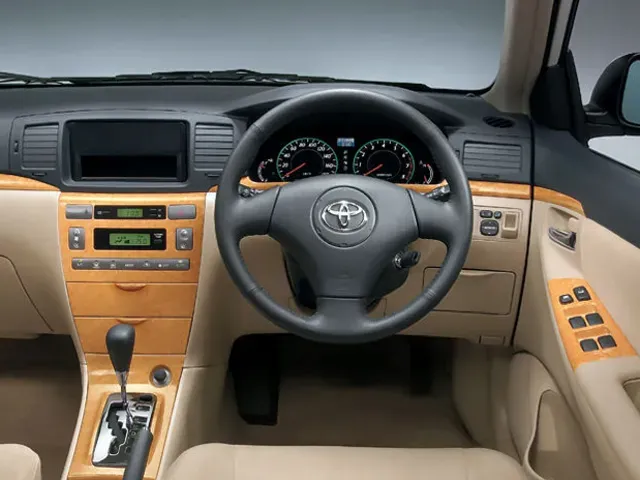 トヨタ アレックス