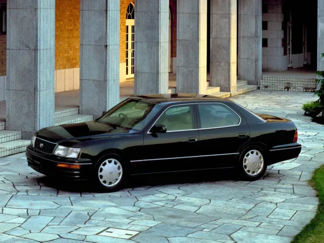 トヨタ セルシオ 1996年8月モデル 4.0 A仕様 eRバージョン