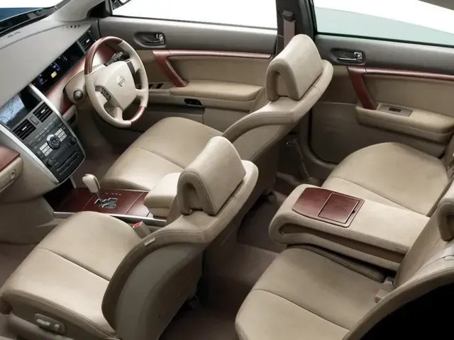 日産 ティアナ 2003年2月モデル