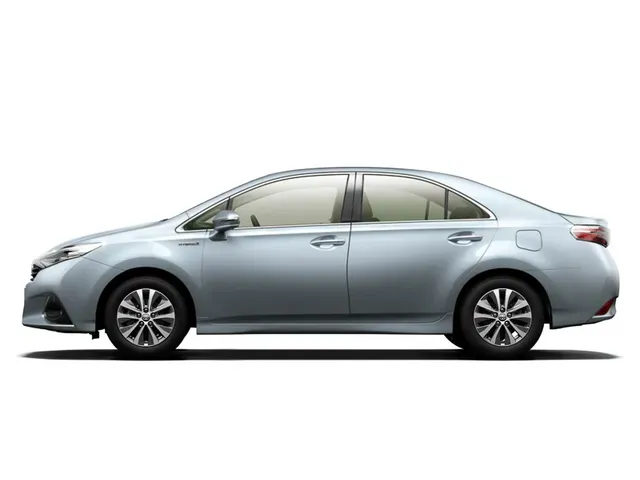 SAI（トヨタ）2009年12月〜2017年11月販売終了モデルの新車カタログ