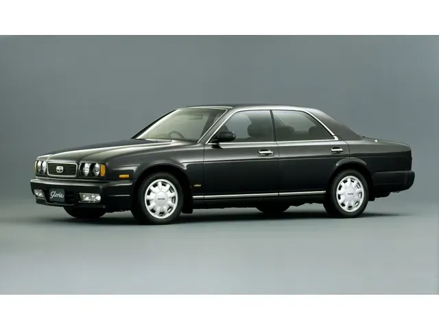 グロリア（日産）1991年6月〜1995年6月販売終了モデルの新車カタログ