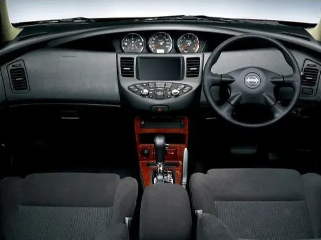 プリメーラワゴン（日産）2001年1月〜2005年11月販売終了モデルの新車