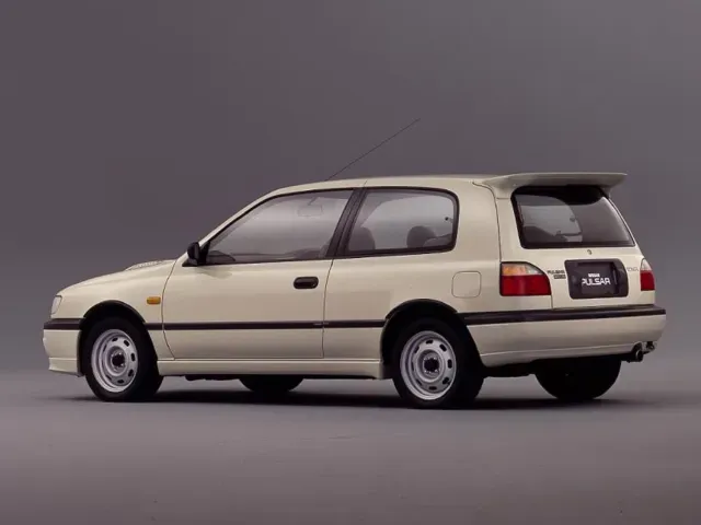日産 パルサー