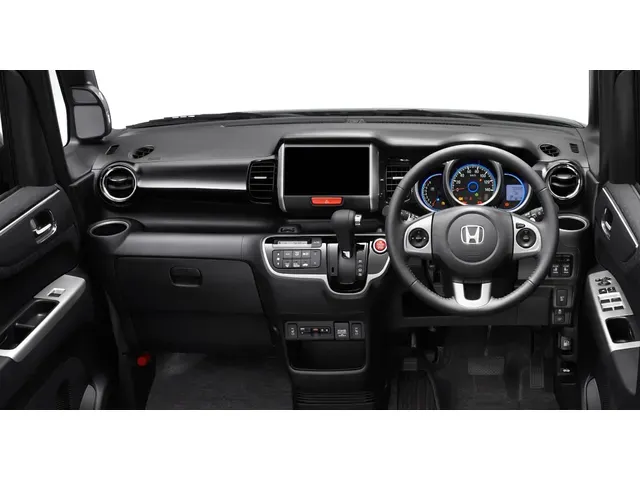 ホンダ N-BOXカスタム 2011年12月モデル