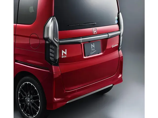 ホンダ N-BOXカスタム 2017年10月モデル