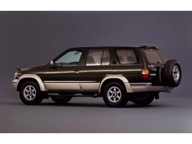 テラノ（日産）1995年9月〜2002年8月販売終了モデルの新車カタログ