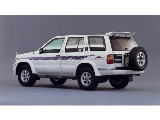 キ*ー様 デラロミラノEra Mサイズ 日産 テラノ 1995年モデルの価格・グレード一覧 価格.com