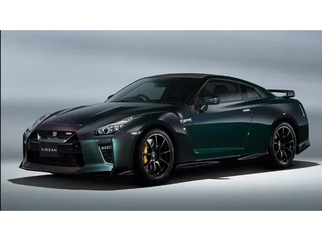 GT-R（日産）の新車カタログ | 中古車情報・中古車検索なら【車