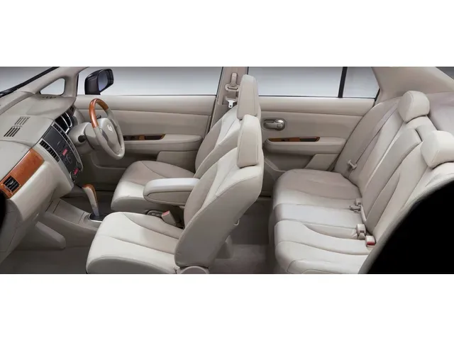 ティーダラティオ（日産）2004年10月〜2012年10月販売終了モデルの新車