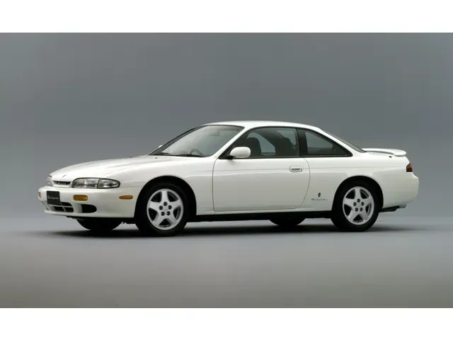 シルビア（日産）1993年10月〜1998年12月販売終了モデルの新車カタログ