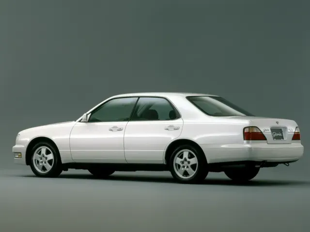 セドリック（日産）1995年6月〜1999年5月販売終了モデルの新車