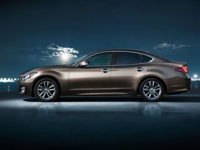 フーガハイブリッド（日産）2010年10月〜2022年8月販売終了モデルの