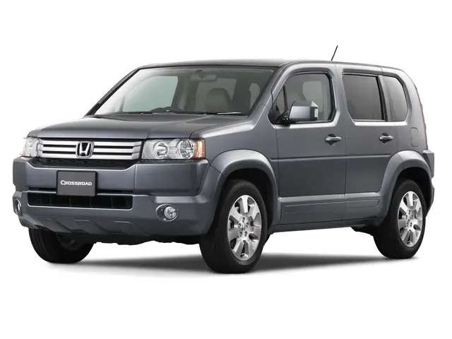 クロスロード（ホンダ）2007年2月〜2010年8月販売終了モデルの新車 