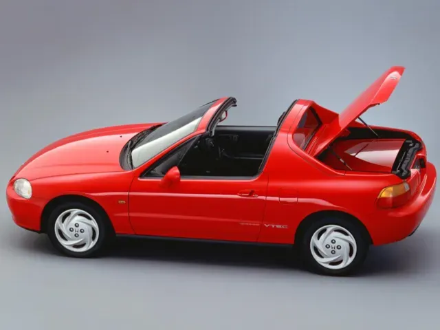 CR-Xデルソル（ホンダ）の歴代モデル・グレード別カタログ | 中古車