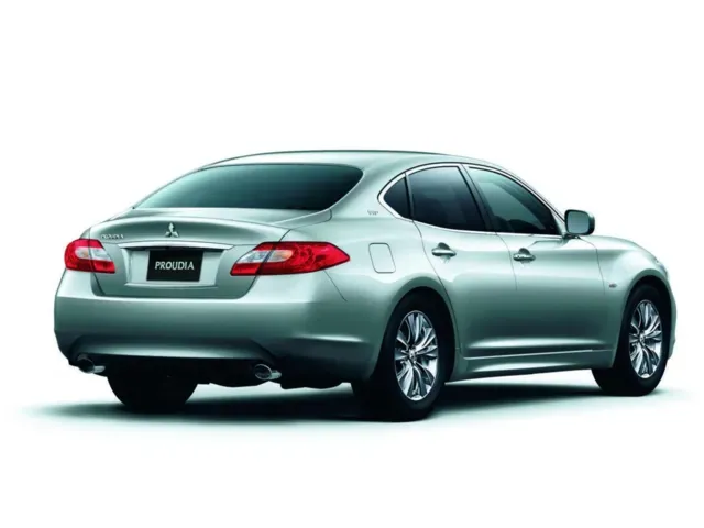 プラウディア（三菱）2012年7月〜2016年12月販売終了モデルの新車