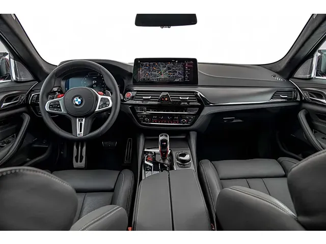 BMW M5 2017年10月モデル