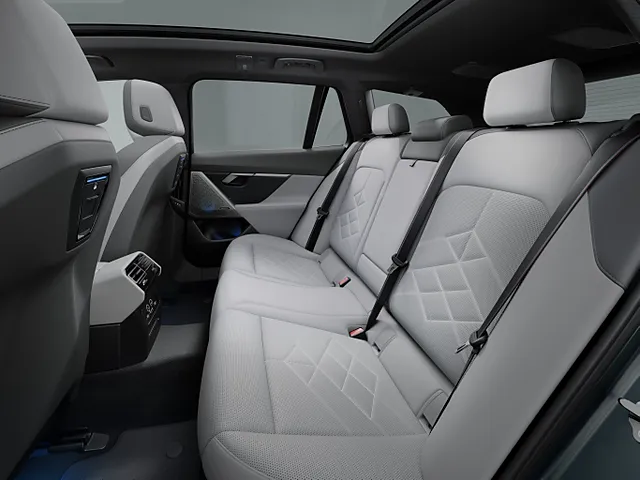 BMW i5 2023年7月モデル