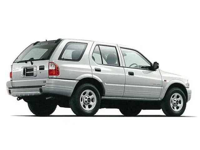 ウィザード（いすゞ）1998年6月〜2002年8月販売終了モデルの新車