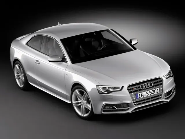 アウディ S5 2009年8月モデル 4.2 FSI クワトロ 4WD