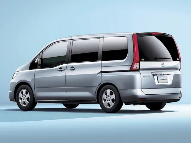 日産 セレナ 2005年5月モデル