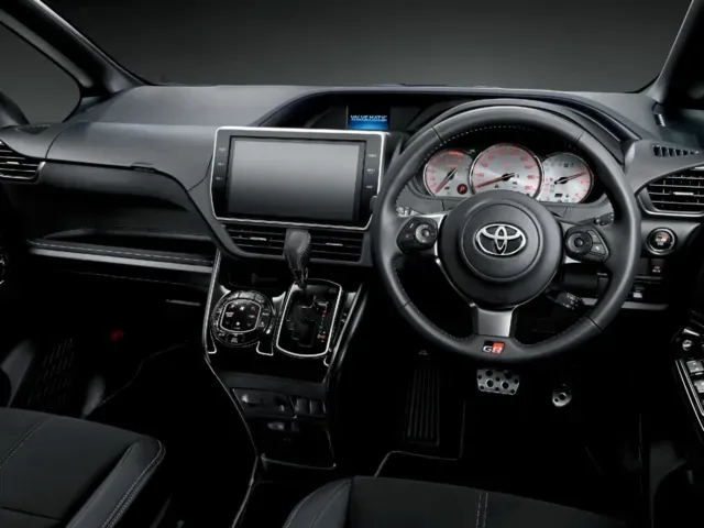 ヴォクシー（トヨタ）2014年1月〜2021年11月販売終了モデルの新車