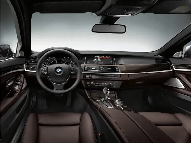 BMW 5シリーズセダン 2010年3月モデル