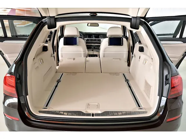BMW 5シリーズツーリング 2010年9月モデル