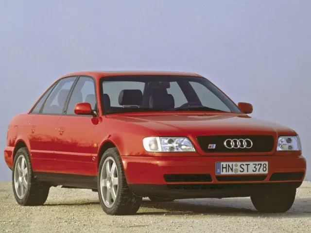 アウディ S6 1994年11月モデル 2.2 4WD