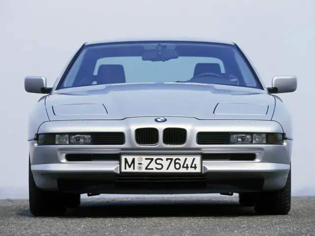 希少 美品 BMW 8シリーズ（E31）純正 スタイリング8　E36,E46など 楽天市場】BMW 純正 G14 G15 G16 8シリーズ Mライト アロイ ホイール Y